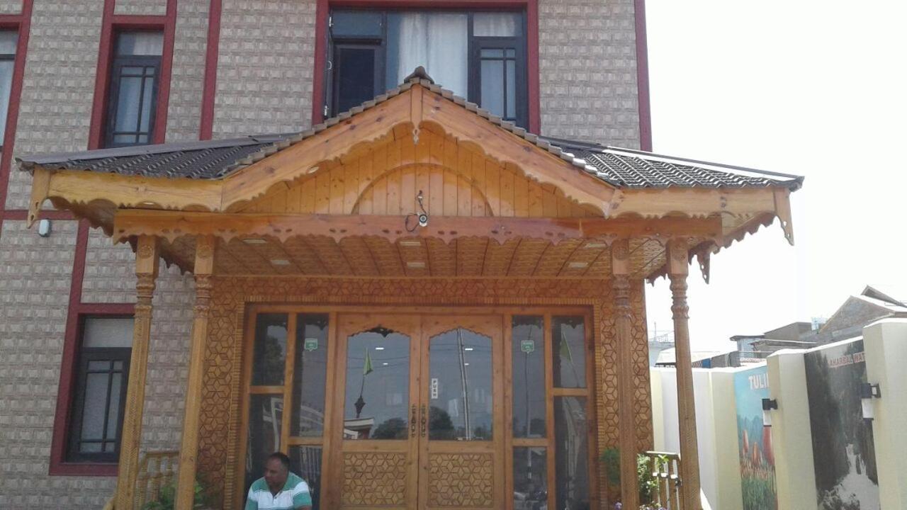 Hotel Shefaf Durgjan Exteriér fotografie